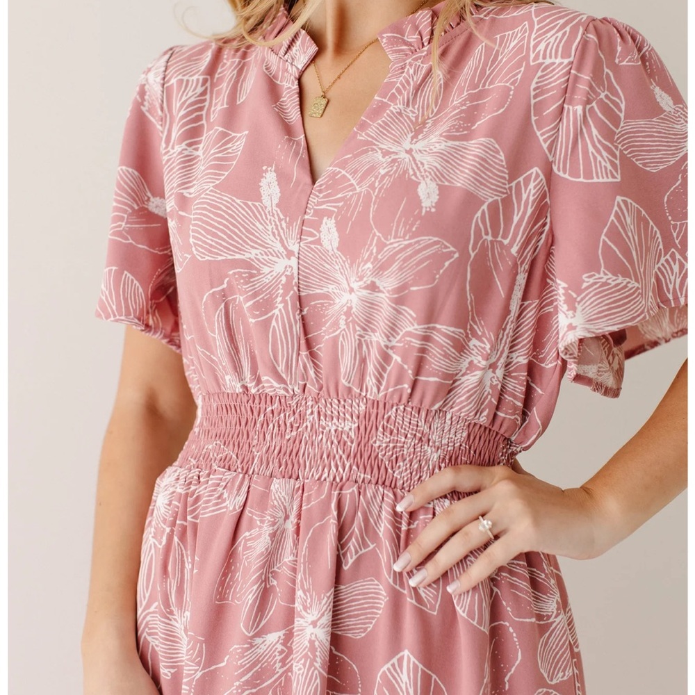Chic Pink Floral Maxi Dress